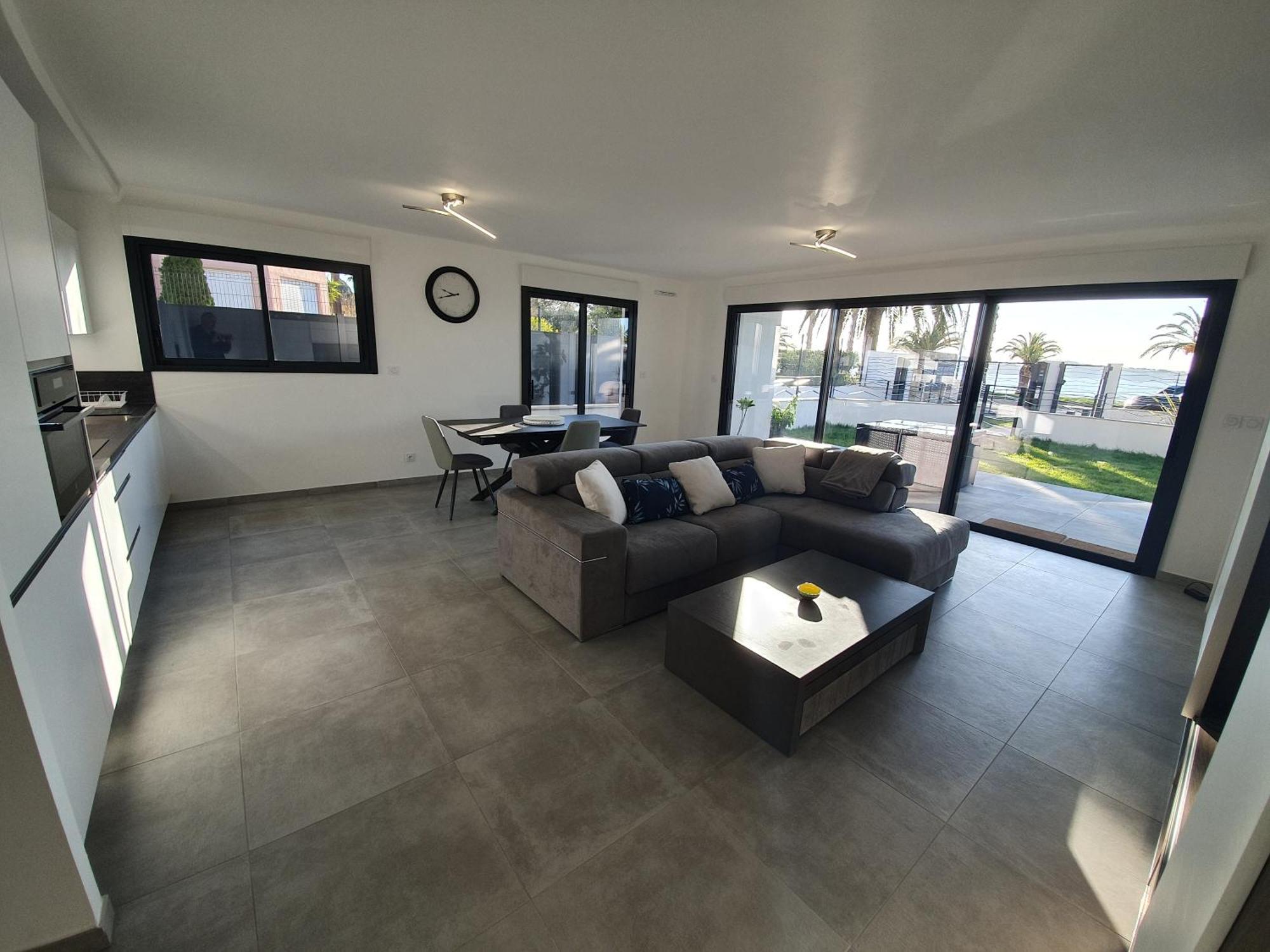 T3 Neuf Avec Terrasse Et Jardin Face A La Mer Bandol Bagian luar foto
